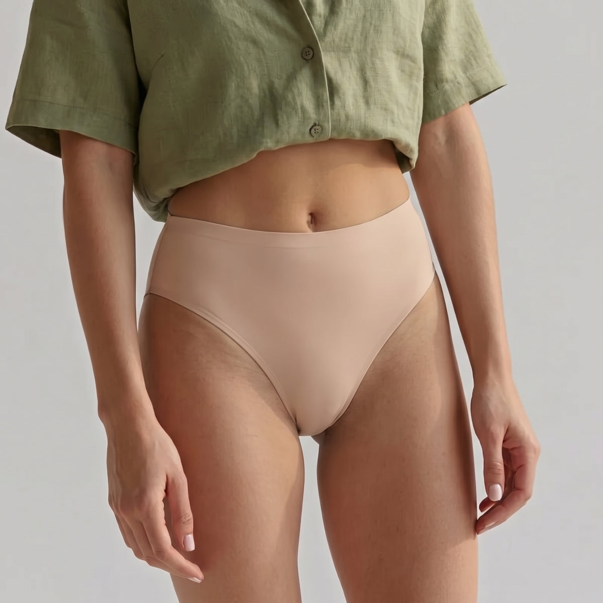 Tanga invisible con efecto alisador frontal — Cintura alta