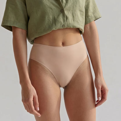 Tanga invisible con efecto alisador frontal — Cintura alta